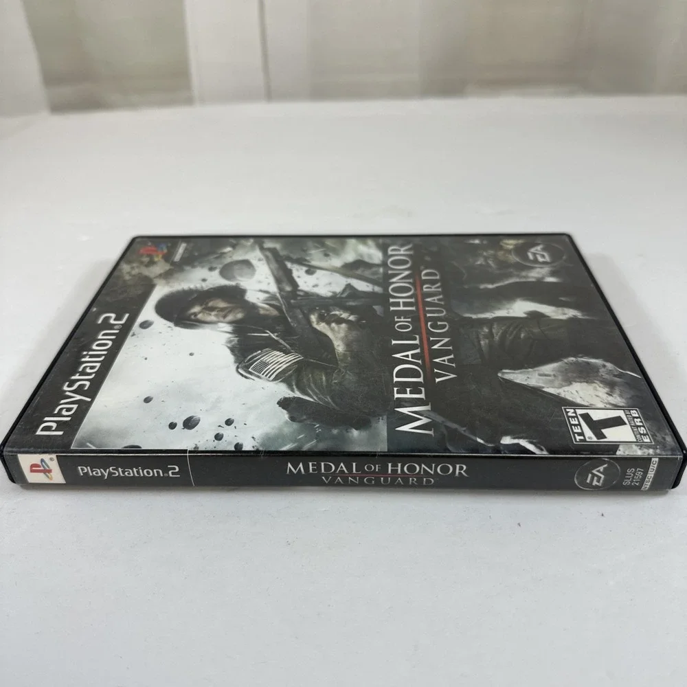 Medal of Honor: Vanguard Sony PlayStation 2 PS2 + Manual Used 2007